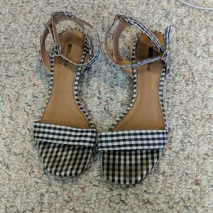 Gingham sandals